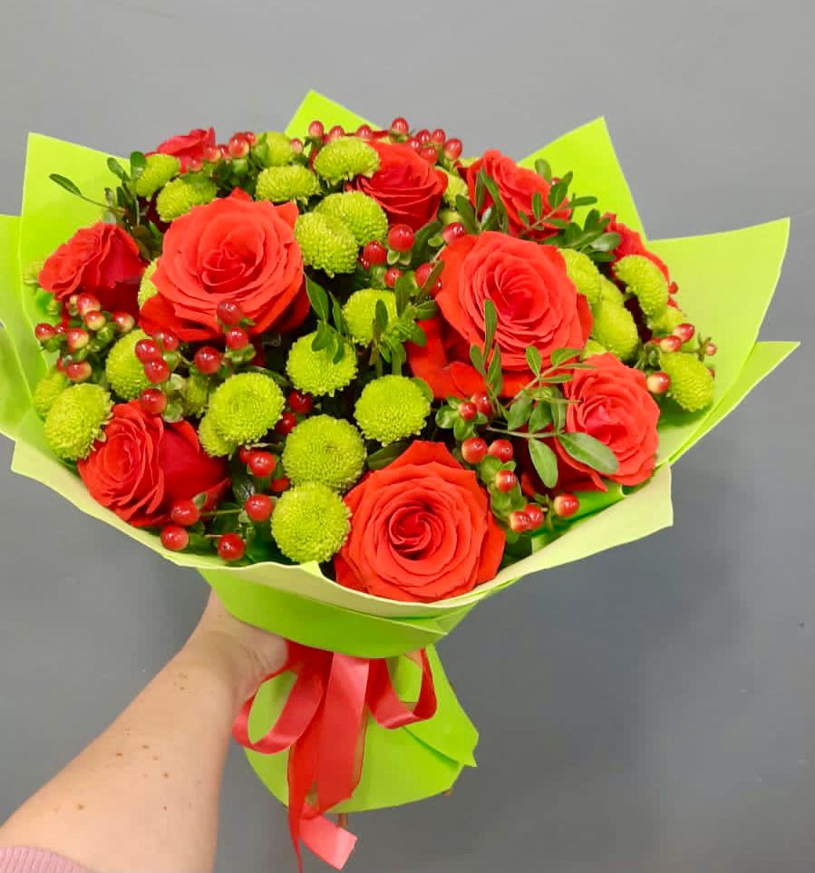 Букет цветов из: Хризантемы и Розы в Рязанской