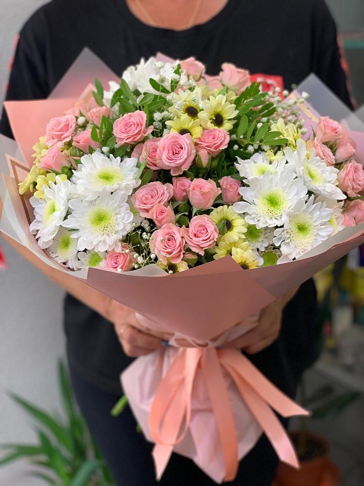 Букет цветов из: Розы и Хризантемы в Рязанской