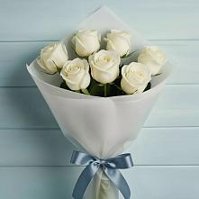 Букет 7 Белых роз Эдлесс Лав в Рязанской