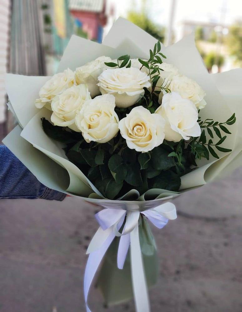 Букет Белые розы Проуд в Рязанской