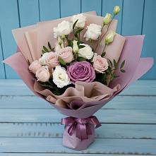 Букет цветов из:  Розы и Лизиантусы в Рязанской