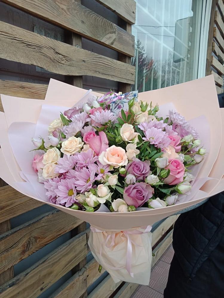 Букет цветов из: Розы и Хризантемы в Рязанской