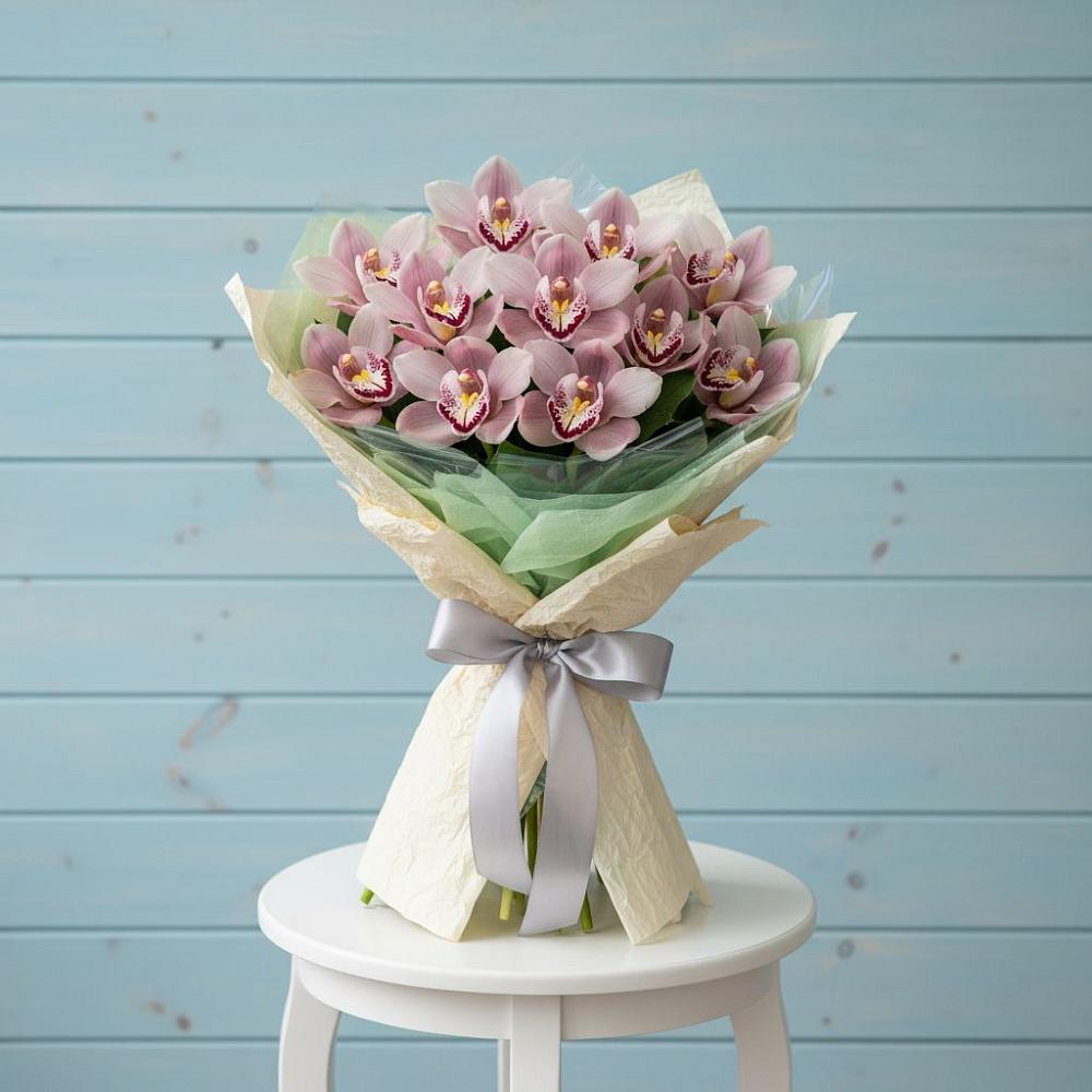 Букет цветов из: Орхидеи и Розы в Рязанской