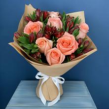 Букет цветов из:  Розы и Альстромерии в Рязанской