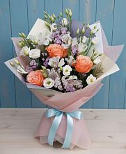 Букет цветов из:  Лизиантусы, Розы, Альстромерии и Гипсофила в Рязанской