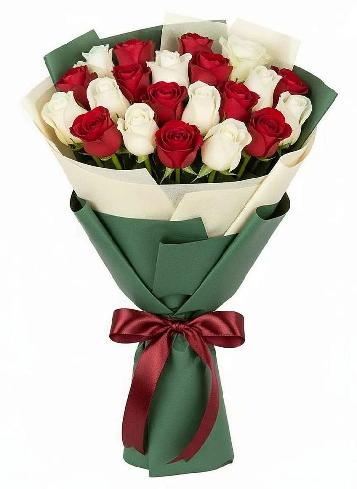 Букет Микс из красных и белых роз в Рязанской