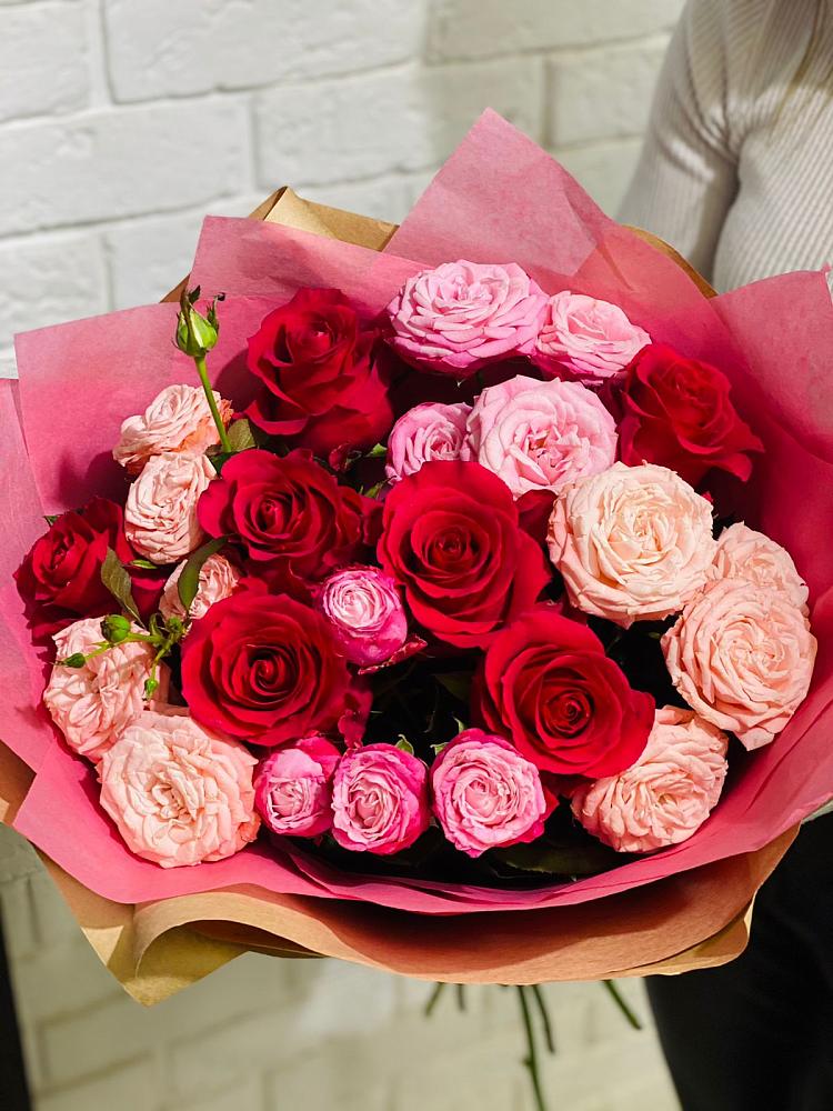 Букет цветов из: Розы в Рязанской