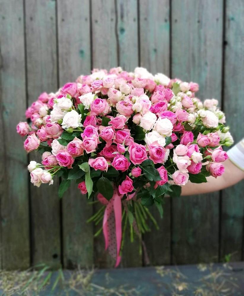 Букет Розовые кустовые розы Натали и Лав Лидия в Рязанской