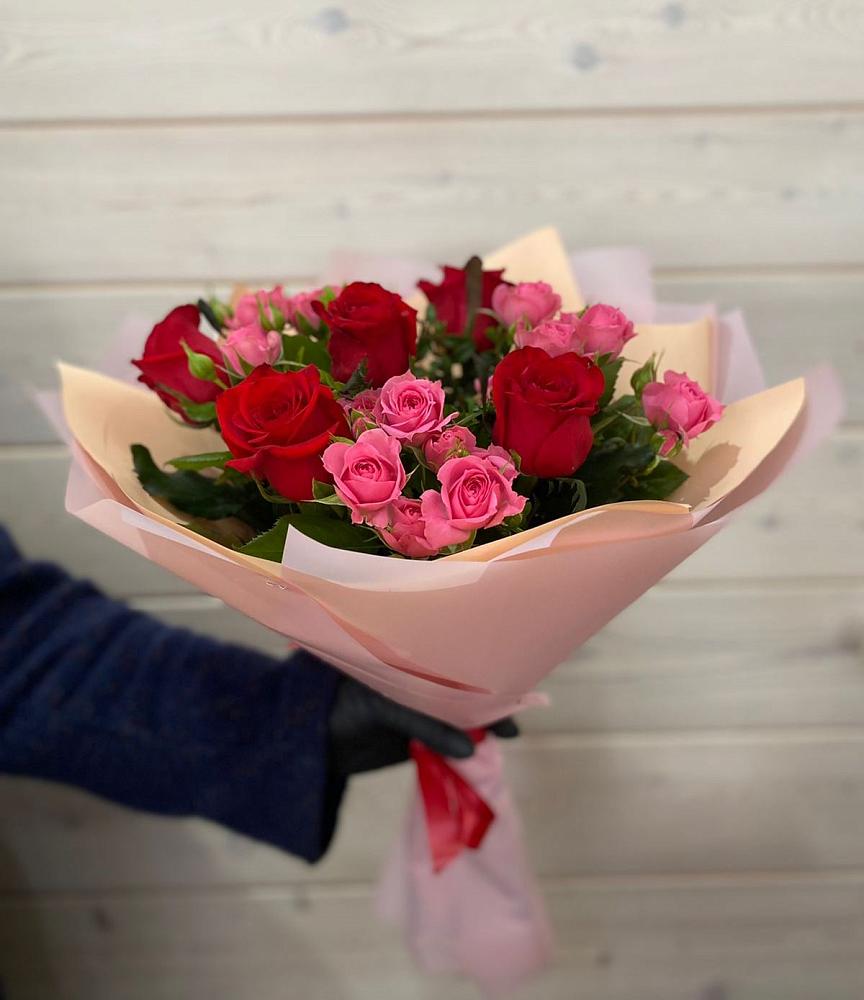 Букет цветов из: Розы в Рязанской