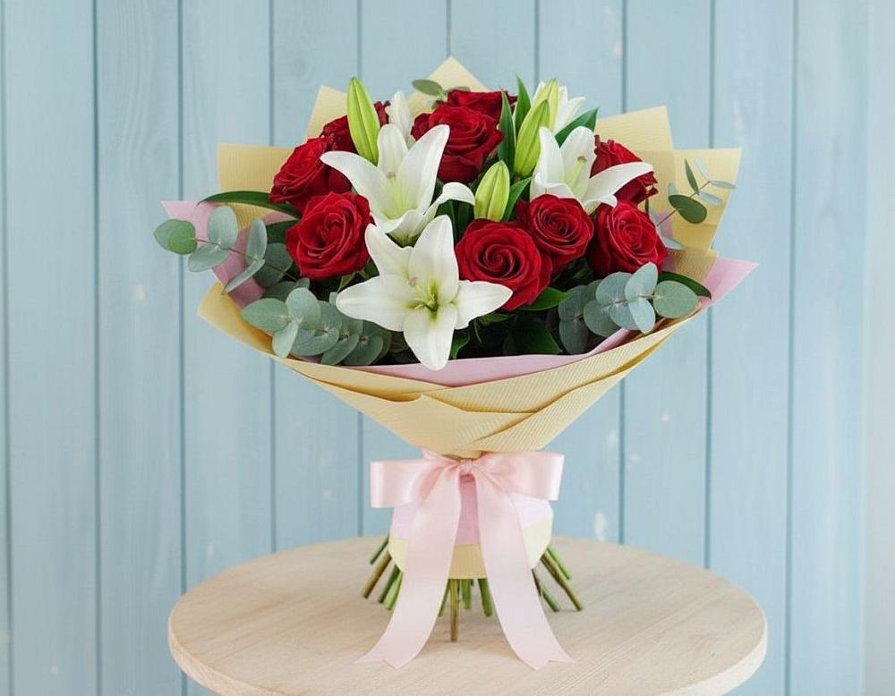 Букет цветов из: Лилии и Розы в Рязанской